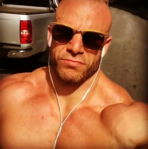 musclefibergains:  Beto Daian (@pekenoreal) 