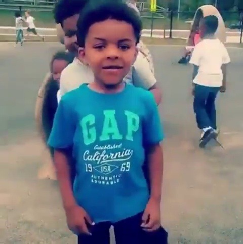 neonblak: moodyspacebabe:  ploosebane:  cartnsncreal:    Example of how you avoid