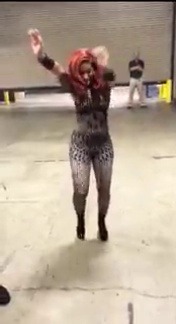 90scherry:  saw cardi b doing the chicken adult photos