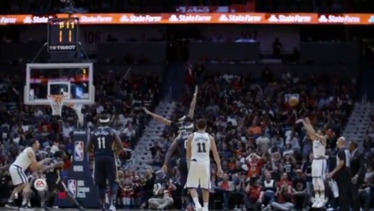 officialwarriors:  Last night’s slow-mo of the game 👀
