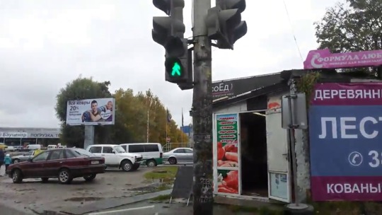weirdrussians:In Kalinigrad, a pedestrian passed through a car standing at a pedestrian crossing, waiting for the green light.