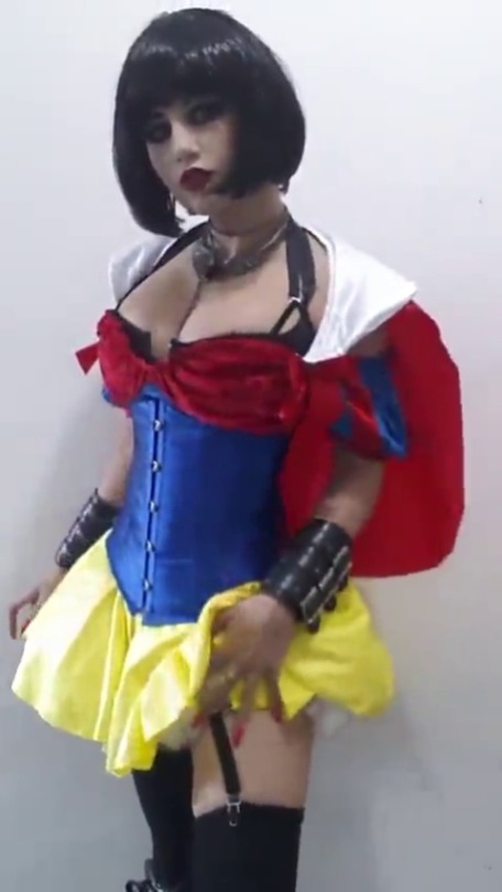 cosplay-77:  It will be Snow white :D