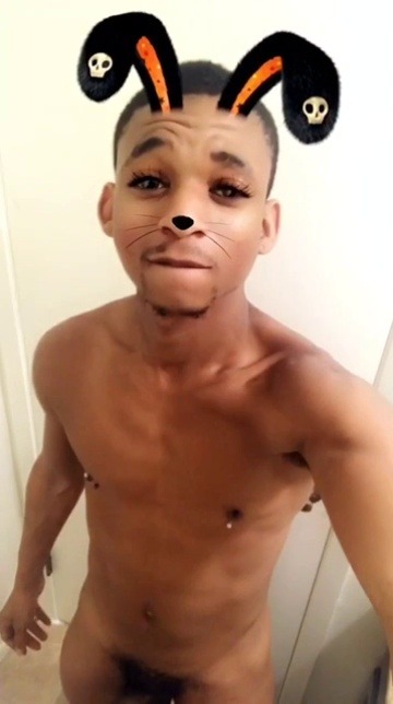fineeboiiredd:  Silly Rabbit 🐇  SC: thtboykvngg22  IG: iiam_kvngg23 FB: Kvngg