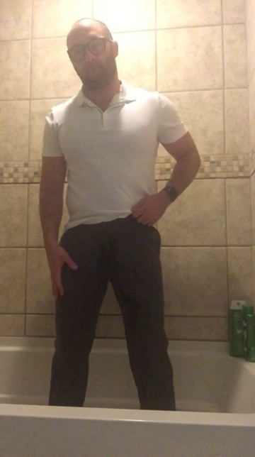 kinkycaleb7: Also did someone say piss in gray dress pants? I know I sure did after