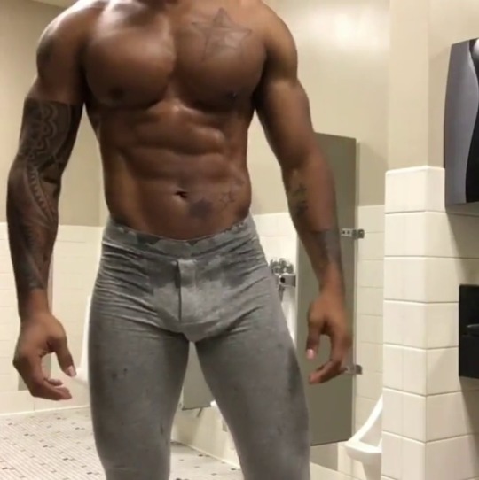 charlibal:  He’s the PERFECT SIZE!