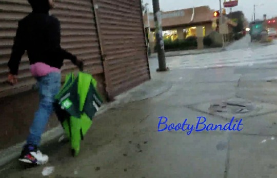 booootybandit:  Pretty pink phatty 😍😍😍
