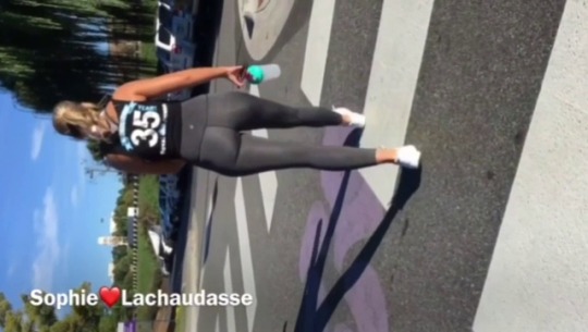 sophielachaudasse:  Beauty Shinny Spandex