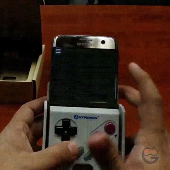 lifehacksthatwork:  thatscoolasfuck:  Convert your phone into a gameboy. I. Fucking.
