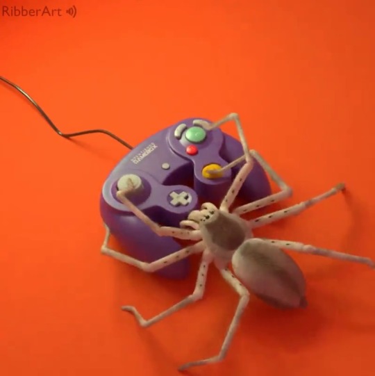 ribberart: Huntsman spider playing super smash brothers melee on the nintendo gamecube 