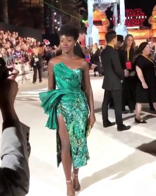 jambo–mrembo: nicknamenyquil: Every color was made to be worn by Lupita.  Look at God. 