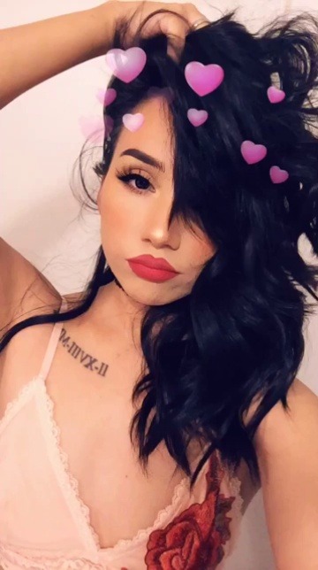 luunakitten:  Hope everyone is having a great Thursday! 💕💕💕
