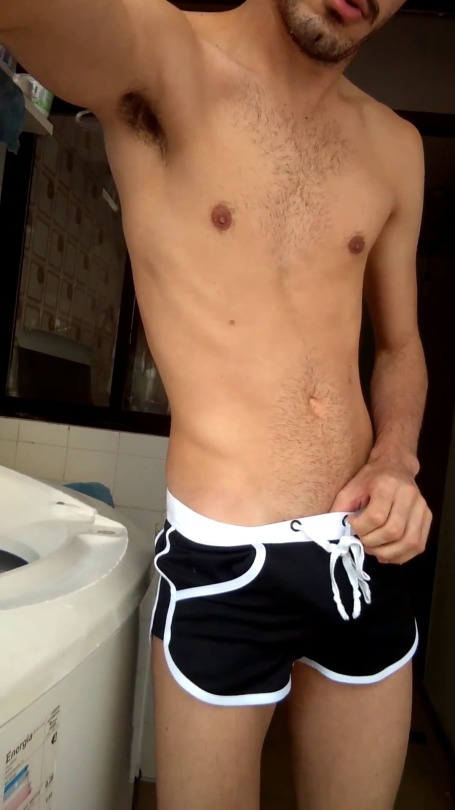 artemio88:  thebraziliancountryboy:  Even the birds praise the Cock. So strong, so