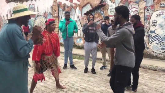 eriknutinthispoosy:  guyamarie:  hailneaux:   When African American and Afro Cuban culture connect Video from: @stephswanty   I looove 💜💜   I’ve never seen something so beautiful before 😩😩💜💜👏🏾👏🏾