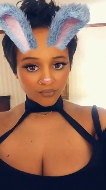 blackafroditee:  The juice &amp; the s q u e e z e