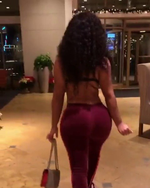 pleasing2theeye:  Ms Kitty curvaceous &amp; thick 🔥🍰