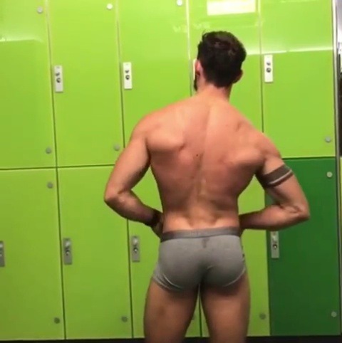 heavenlymodels:Adrien Kute (@adrienkute)