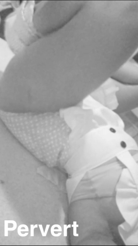 daddystinypixiefairy:  You know you like little girls