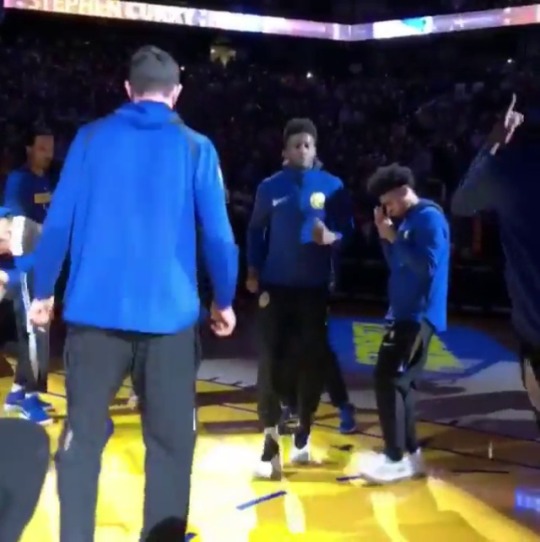 officialwarriors:  Let’s go #DubNation! 👏