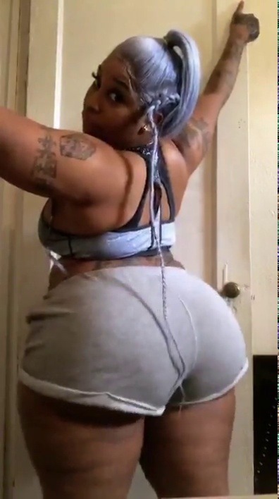 313bigbootyluver:  I luv a thick bihh like this
