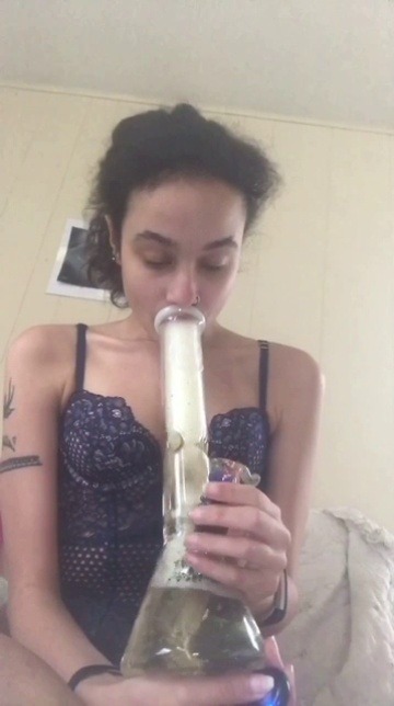 chicken–nuggs:Devil in the form of a whore 😈💫💕