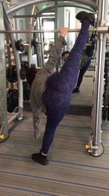 takaeskcor:  So I was thinking of doing photosets and videos for sale doing stretches