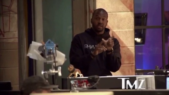 versacethotty:please watch kanye get owned on live television