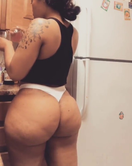 nikezovastripez:  What you cooking ????