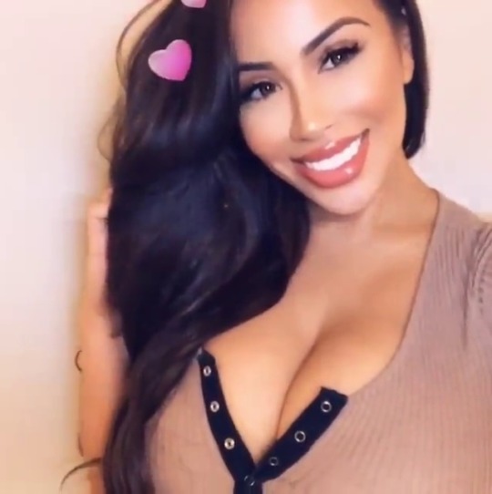 selfysgalore:  Her smile is everything