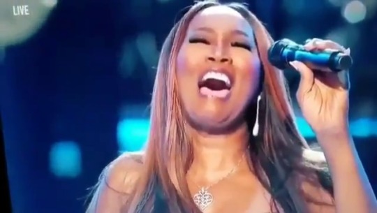 evolvingessence:  SING!