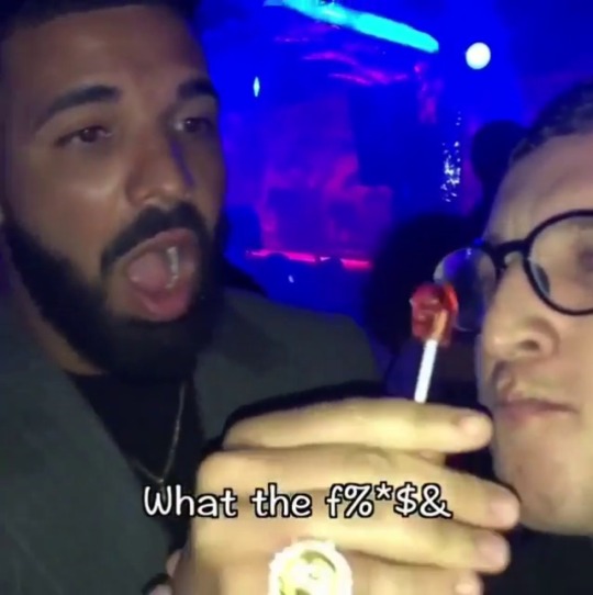 earthshaker1217:  soorayray:  hi-imkingdavid:  mangopapi:  mangopapi:Drake is a big kid at heartLmaoo the internet wins again   So y'all just gunna ignore that he sucked a lollipop into a Batman figure?  ^facts. That tongue action is superb   We were