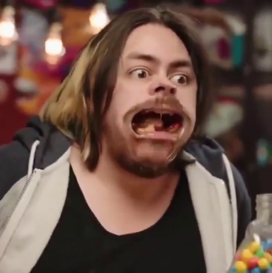 pardon-my-yeehaw: not-your-average-sexraptor: I dont think I can describe the fear this video gives me  jesus tapdancing christ im gonna piss myself 