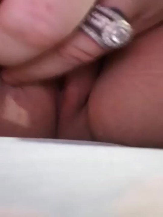 mrsjuicybbcslut:  Fingering my pussy wishing I had a black dick to sit on in car