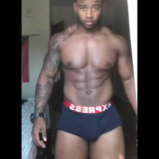 tastyblkman2: xxxcravexxx:  xXxCRAVExXx.tumblr.com/archive   Marcel..  