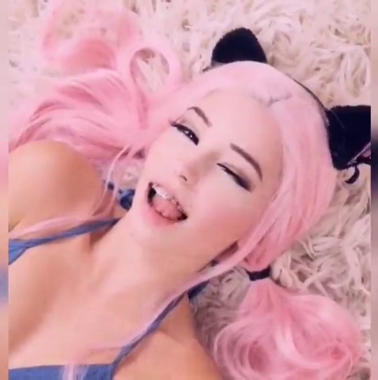 inlovewiththisaltgirl:  belledelphinesnumberonefan:  The aheago disease.   Belle Delphine Totally @inlovewiththisaltgirl 