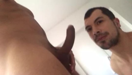 sex-barecl:  quieren mas videos de pedro avalos follando travestis??? dale reblog!!!Si tienen mas material manda inbox y los subo!!