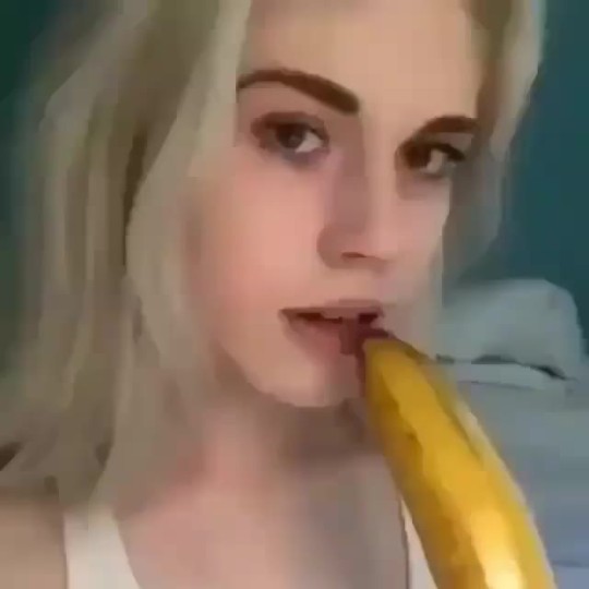 https://66.media.tumblr.com/tumblr_piss0xfck11s6ghe7_frame1.jpg