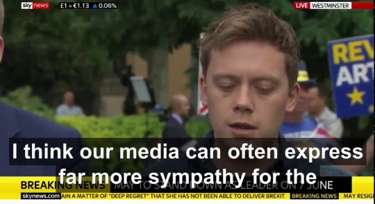 breanieswordvomit: foulmouthedliberty:   theoppositeofadults:   he snapped  he owned