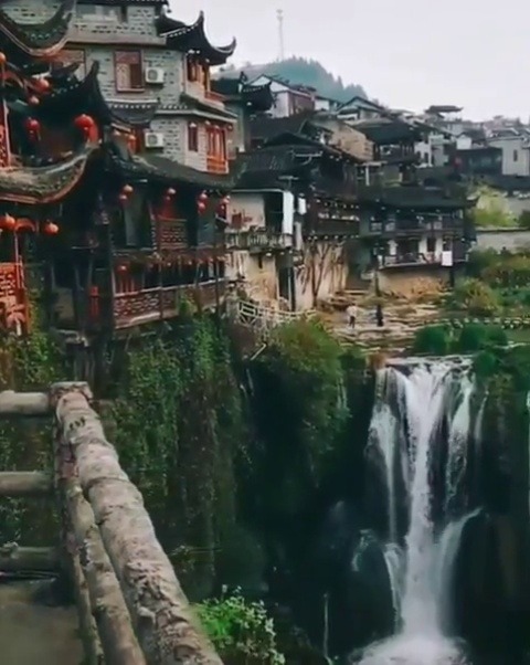 eaglesofsparta:  candiikismet: I could cry looking at this   just in case anyone is wondering, this is a town in china called furong zhen, in the hunan province!! it’s so beautiful and like massive photo by pavel dvorak 