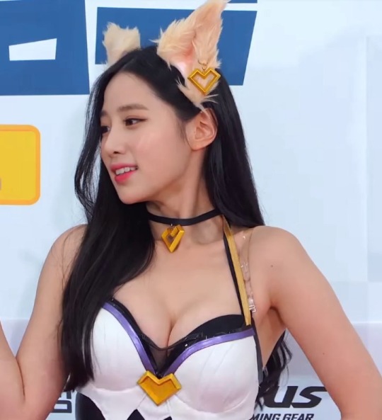 koreaactor:  베리굿 조현  via Gfycat       via Gfycat