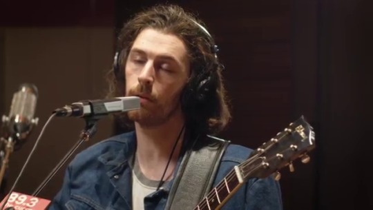 the-cheshire-cat-grin:  fobhd:  hozieredits: Hozier - The Humours of Whiskey (Traditional, a cappella) #he makes everythibg sound like a fae is singing it in a forest in the moonlight - @snakekarina   if i heard this song carried faintly by the wind,