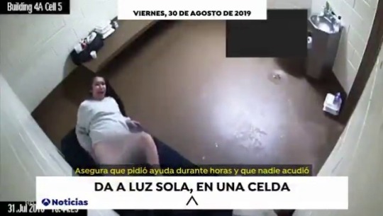   @Juanmi_News· Una mujer encarcelada en Denver dio a luz sola en su celda. Advirtió de que tenía contracciones. Gritó de dolor durante horas sin auxilio alguno. El personal de la prisión solo entró cuando el bebé había nacido.  La ejemplar EE.UU.