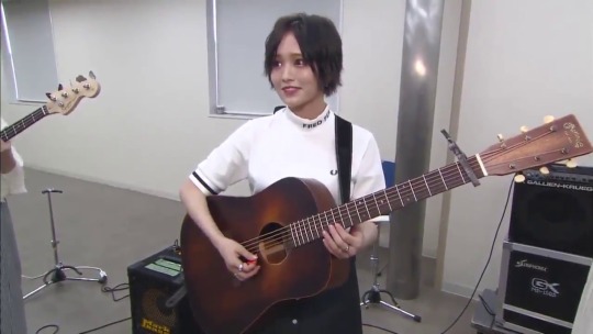 XXX sayamirupost: Yamamoto Sayaka playing his photo