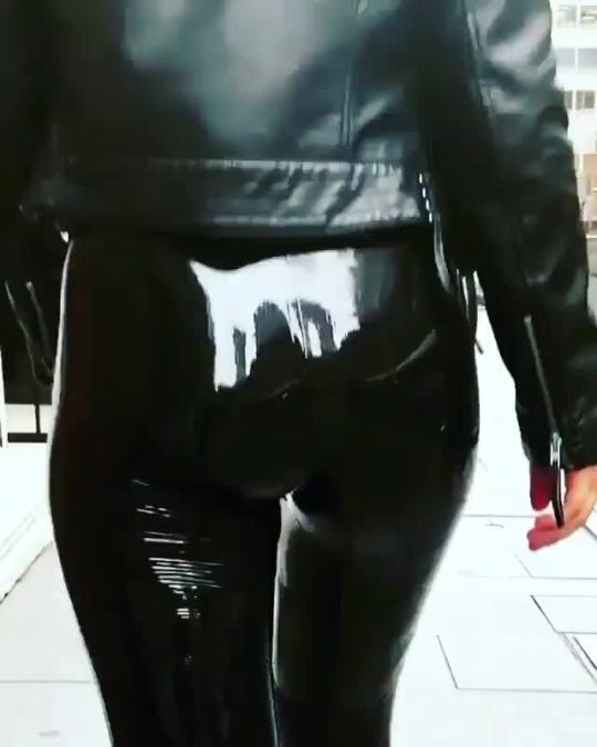 leatherfans: