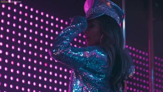 latniafucktoys:latniafucktoys:Jennifer Lopez all slutty and sexy🤤