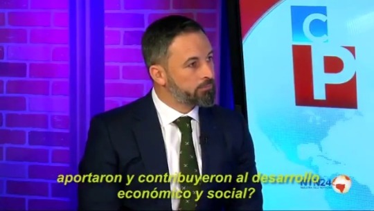 zomema2020:  Así se deja a un fascista en ridículo.  
