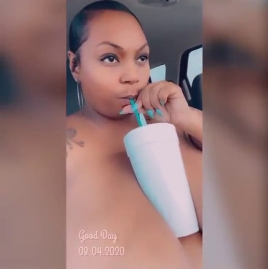 dxxkyunits:  Who needs a cup holder when you have 46 N’s 🥴🤷🏽‍♀️