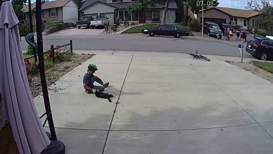 justcatposts:  Our kid neighbor loves our one-eyed cat, Ace. Checking our cameras, he visits almost every day! (via)
