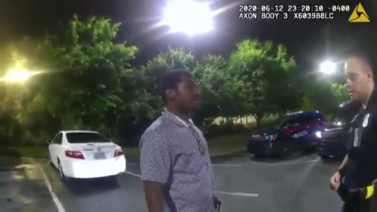 kekum:  krxs100:  Newly Released Police Body Cam Footage Shows Moments Before Rayshard