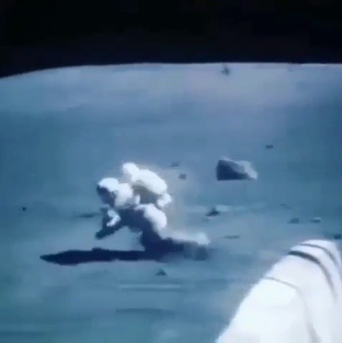 unholy-babyblue:  sixpenceee:   Astronauts falling over because they aren’t used to the moon’s gravity.                             Source   Actual footage of me after some beers