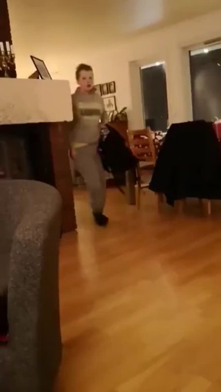 A kid’s emotional reaction to being reunited with his cat after it had been missing for 7 months (via)